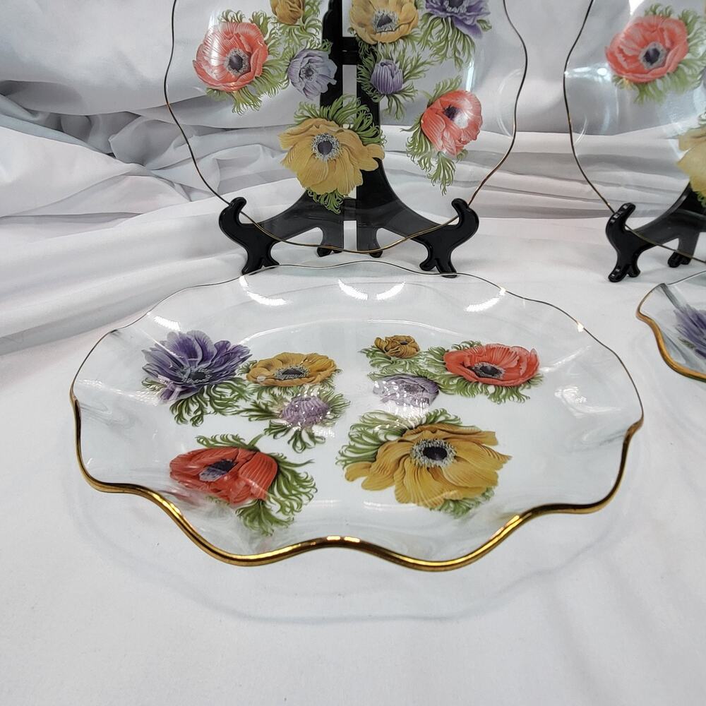 Chance Glass Anemone Floral 8" Luncheon Plates Set of 4 Scallop Edge Gold Rim - Picture 12 of 16
